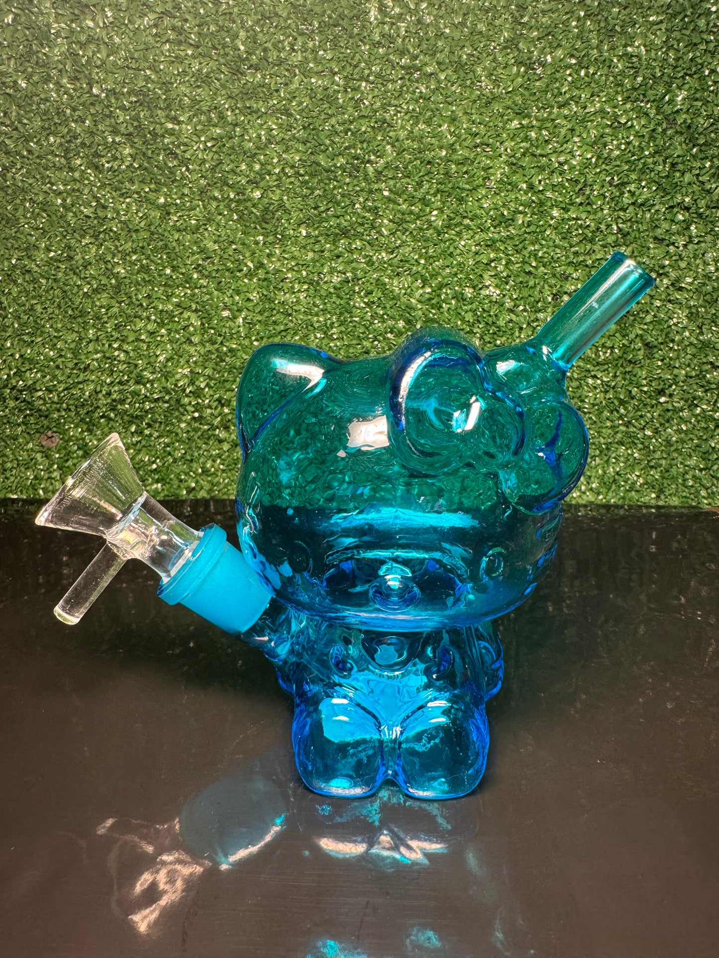 Hello Kitty Mini Glass Bubbler Water Pipe