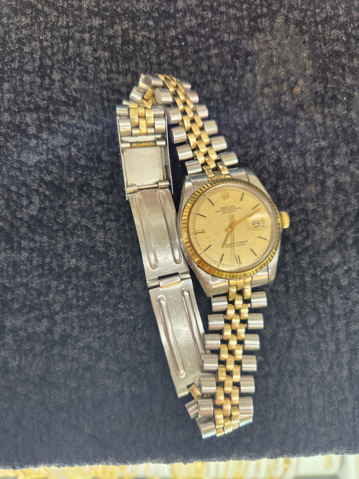 Rolex Oyester Perpetual Datejust 1601 Gold Bezel - Rare 1973 36MM RARE!